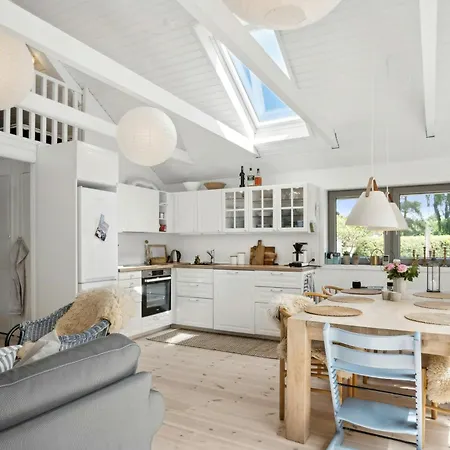 Nyaraló Cozy Summer House Close To The