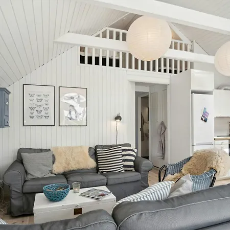 Cozy Summer House Close To The Nyaraló *