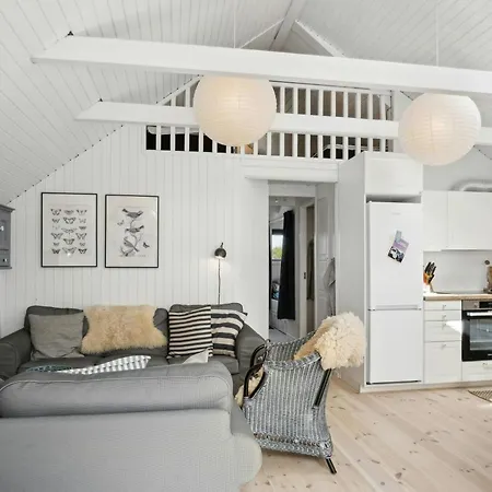 Cozy Summer House Close To The Nyaraló *