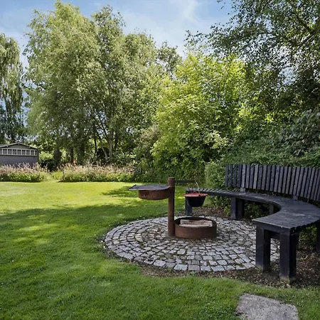 Nyaraló Cozy Summer House Close To The Sjølund