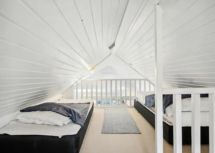 Cozy Summer House Close To The Tatil Evi Sjolund